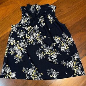 Ann Taylor medium sleeveless blue floral top